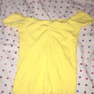 Yellow lettuce top from holister